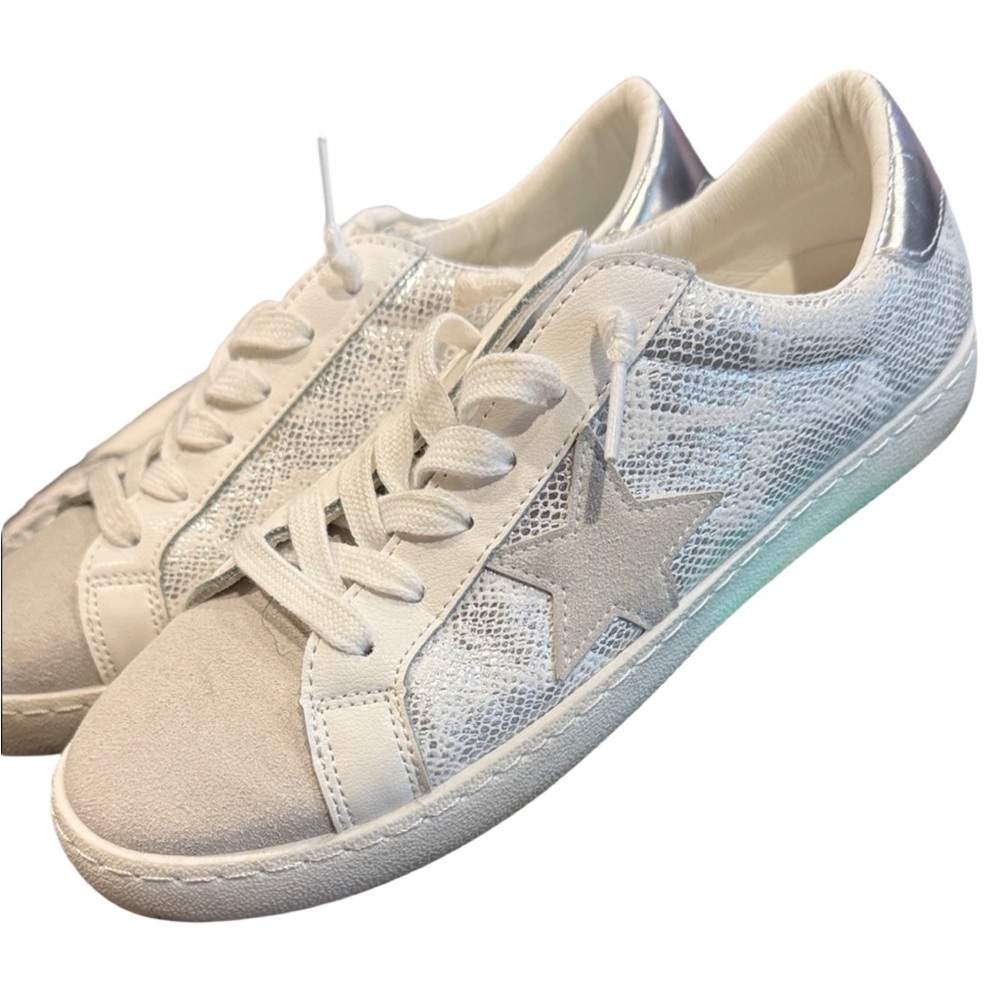 Silver and White Women's Sneaker Vintage Havana 7.5 tennis shoes designer silver - Picture 1 of 8
